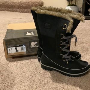 Sorel tivoli High II Premium boot size 8.5 NWT